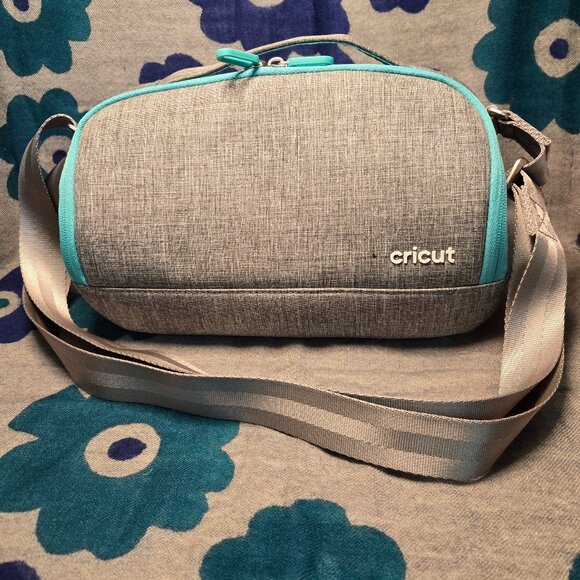 Cricut Joy Tote Carrying Case - Picture 1 of 5